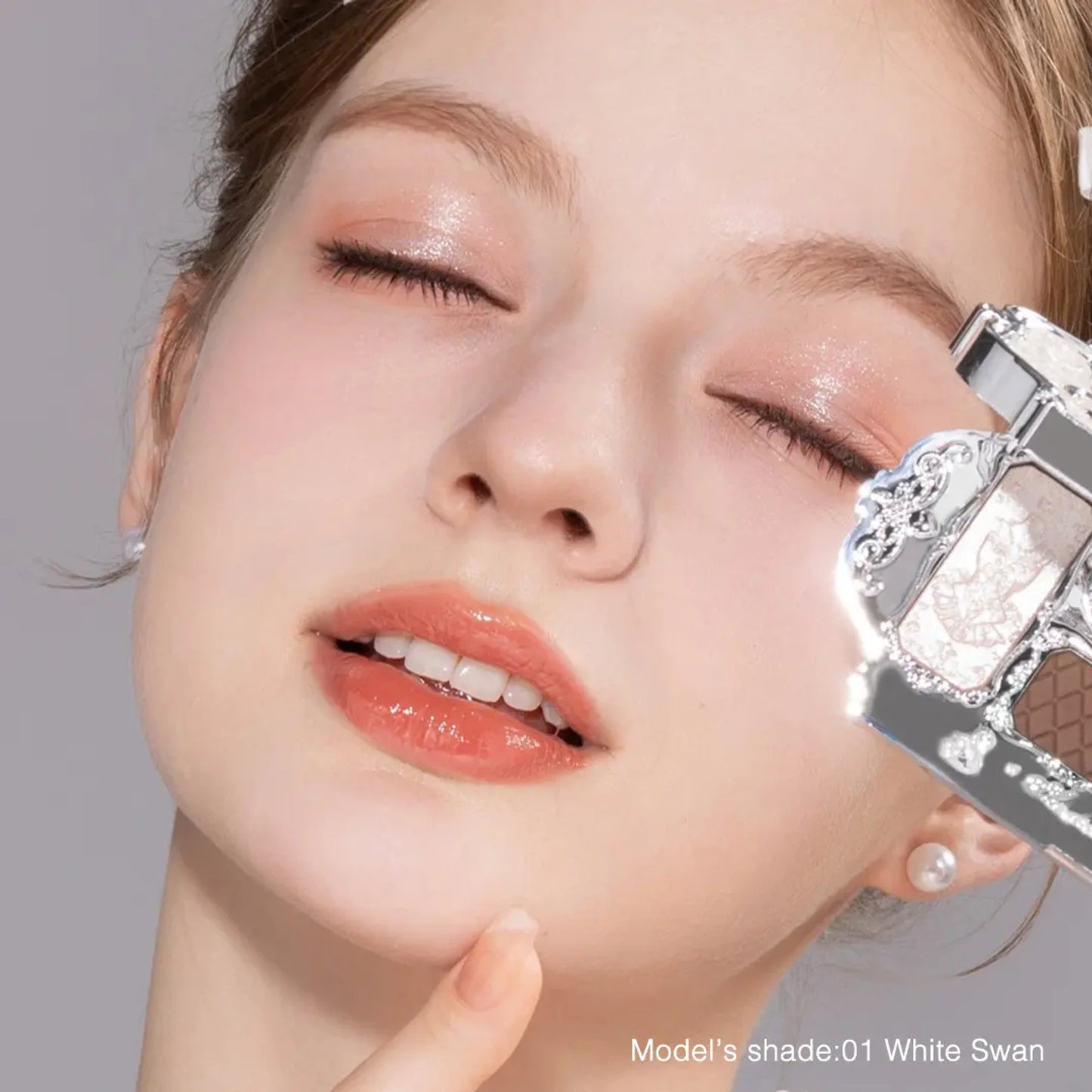 Flower Knows Swan Ballet 6-Color Eyeshadow Palette